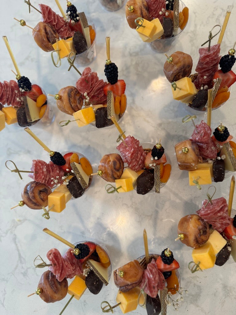 Vankooterie Cups (12 Min)